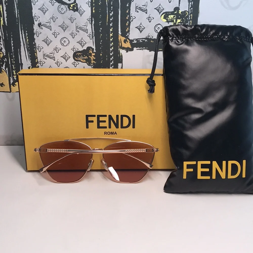 New Authentic Fendi Women's Pink Sunglasses FF0438/S DDB/4S
